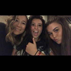 Meet your Posher, Sidney